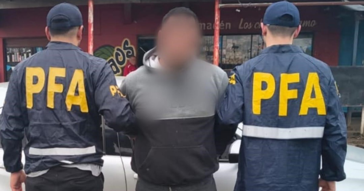 detienen-a-un-hombre-que-abuso-de-menores-durante-una-decada:-les-regalaba-caramelos-a-chicos-del-barrio