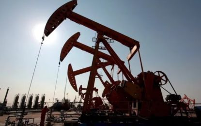 En medio del aumento de la tensión en Medio Oriente, el petróleo vuelve a subir fuerte y cotiza otra vez a US$ 100