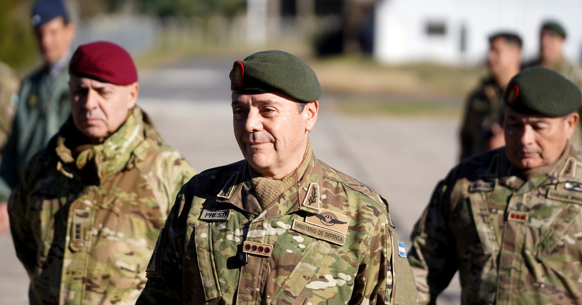 el-gobierno-anuncio-un-aumento-para-los-militares-y-fuerzas-de-seguridad,-tras-los-reclamos-por-bajos-salarios