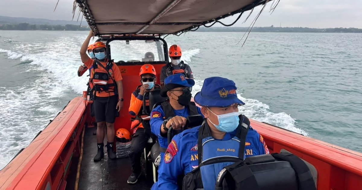 desaparecio-un-equipo-periodistico-que-iba-a-cubrir-la-erupcion-del-volcan-anak-krakatau-en-indonesia