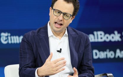 Anthropic reveló tres escenarios posibles para 2030 ante el avance de la IA: el más extremo cambiaría la economía para siempre