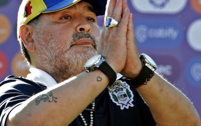 Juicio por Maradona: tensión durante la declaración de un perito y una historia clínica «puesta más linda»