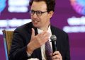 El CEO de Anthropic pidió desacelerar el desarrollo de la IA y lo respaldaron desde Sam Altman a Elon Musk