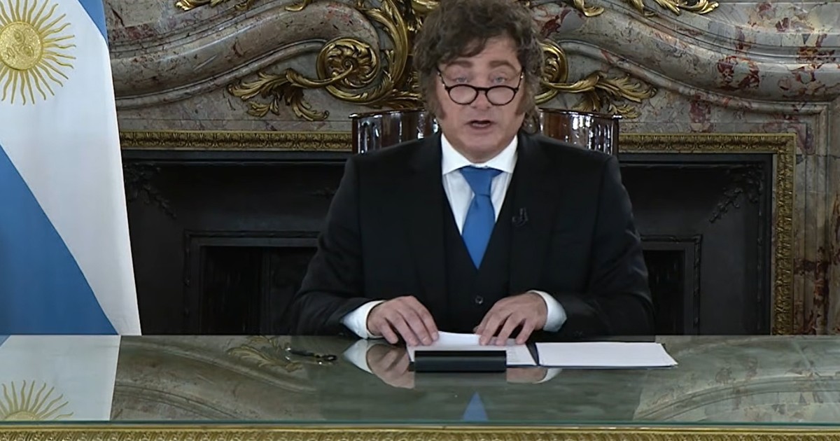 «es-una-estupidez-mayuscula»:-milei-nego-que-el-asunto-malvinas-sea-una-idea-electoral-y-dijo-que-el-reclamo-«se-viene-gestando-hace-tres-anos»