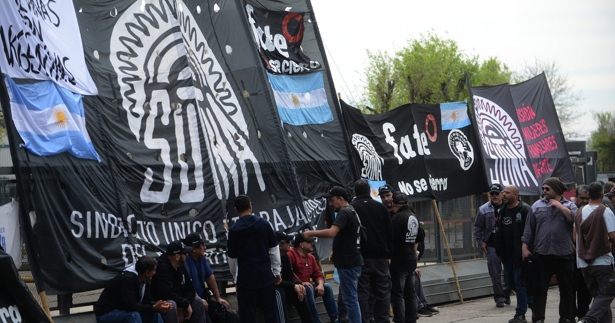 la-justicia-ordeno-el-desalojo-del-predio-de-fate,-que-esta-tomado-por-el-gremio-del-neumatico-desde-febrero