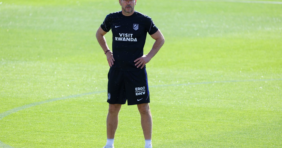 diego-simeone-confirmo-que-julian-alvarez-estara-disponible-para-el-clasico-contra-real-madrid
