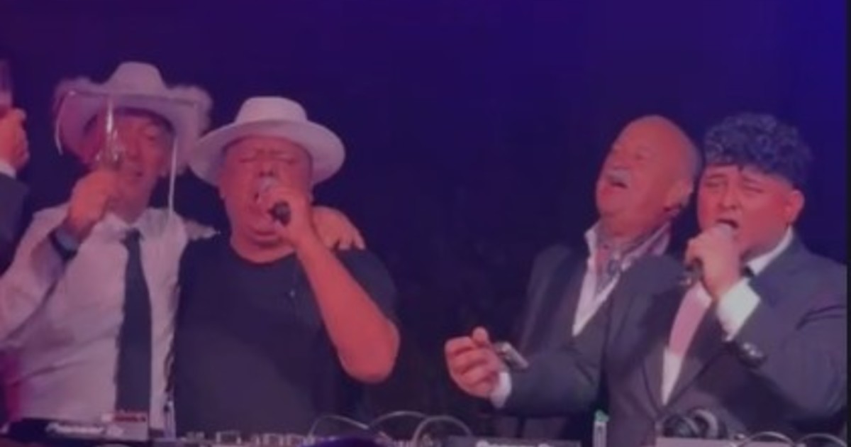 «que-de-la-mano-de-chiqui-tapia…»:-el-desenfrenado-festejo-del-presidente-de-la-afa-en-el-casamiento-de-la-hija-de-pablo-toviggino