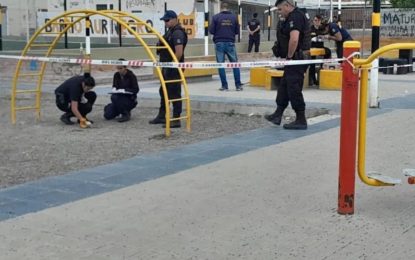 Mató a un hombre en una plaza de Puerto Madryn, pidió perdón y el hermano de la víctima le respondió: “Te perdono”
