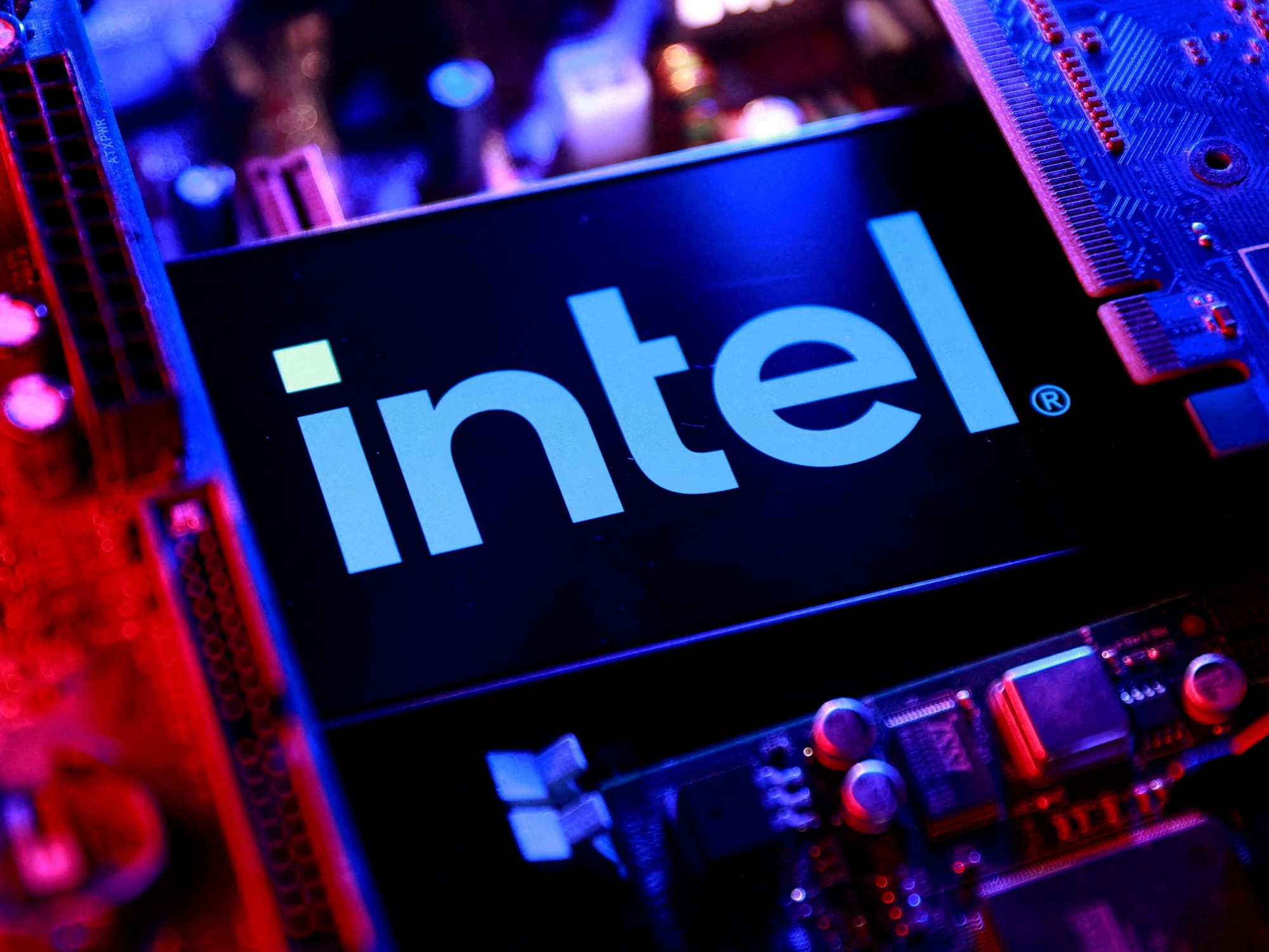 Las acciones de Intel registraron una marcada caída durante la rueda bursátil.